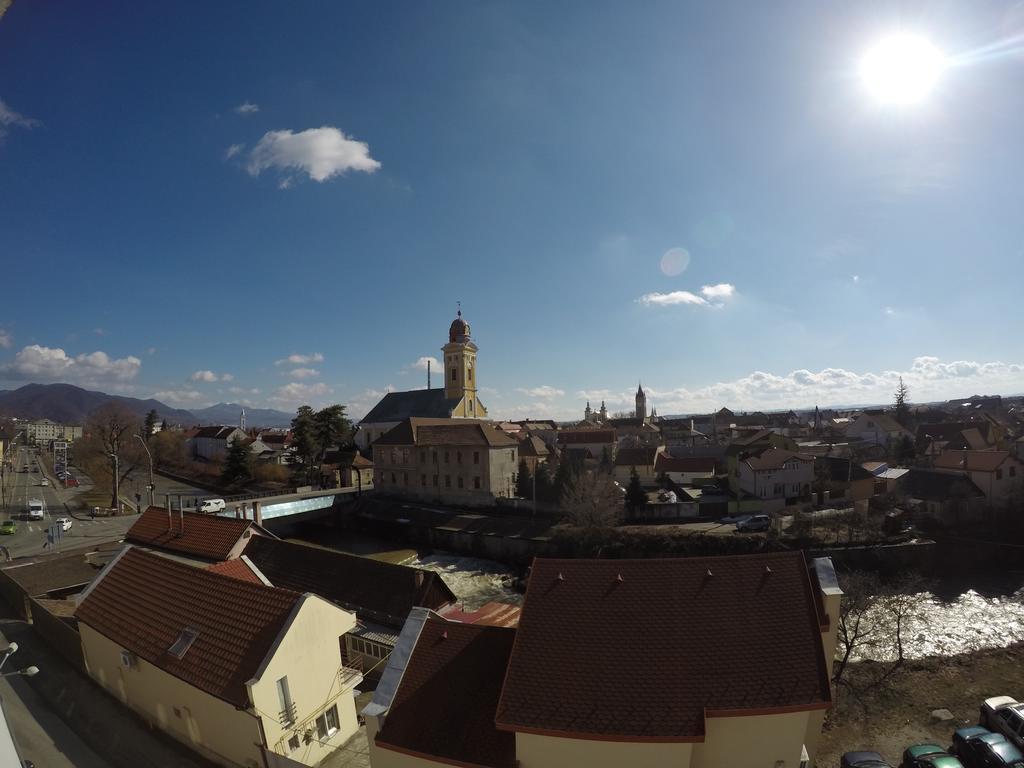 Tower View Apartment Baia Mare Dış mekan fotoğraf